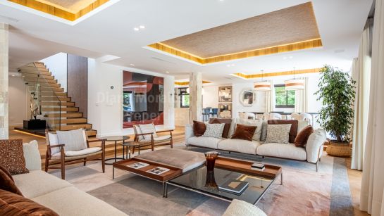 Villa for sale in Casasola, Estepona East