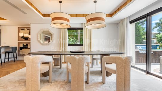 Villa for sale in Casasola, Estepona East