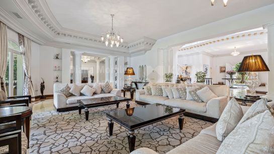 Villa for sale in Marbella Golden Mile, Marbella