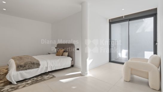 Adosado en venta en El Paraiso, Estepona Este
