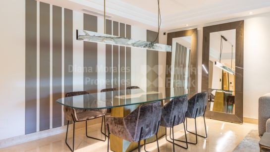 Apartamento en venta en Jardines del Principe, Marbella Milla de Oro