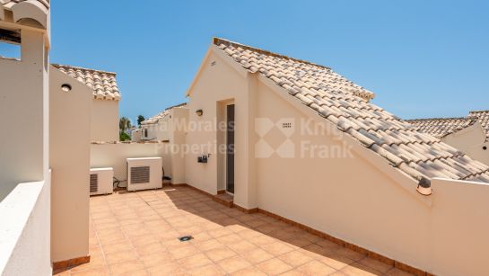 Town House for sale in Marbella East, Marbella