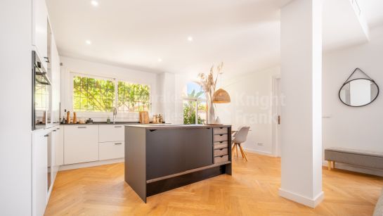 Atico Duplex en venta en Les Belvederes, Nueva Andalucia
