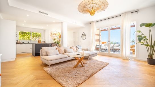 Atico Duplex en venta en Les Belvederes, Nueva Andalucia