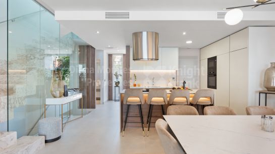 Semi Detached House for sale in Las Mimosas, Puerto Banus
