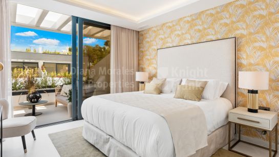 Semi Detached House for sale in Las Mimosas, Puerto Banus