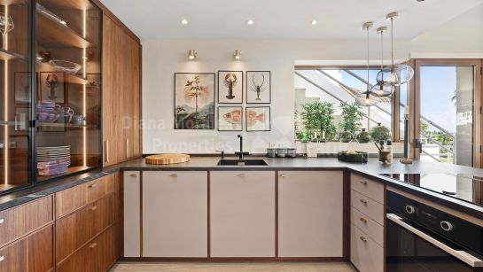 Duplex Penthouse for sale in Alcores del Golf, Nueva Andalucia
