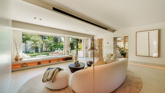 Villa for sale in Cortijo Blanco, San Pedro de Alcantara