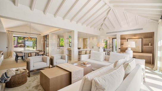 Villa en venta en Haza del Conde, Nueva Andalucia