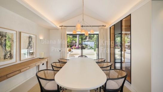 Villa en venta en Haza del Conde, Nueva Andalucia
