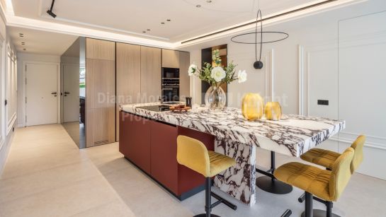 Ground Floor Apartment for sale in Marina Puente Romano, Marbella Golden Mile