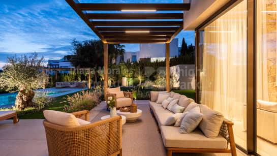 Villa for sale in Los Flamingos, Benahavis