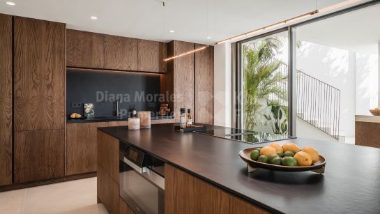 Villa en venta en Lomas de La Quinta, Benahavis