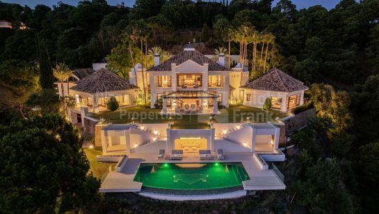 Villa for sale in La Zagaleta, Benahavis