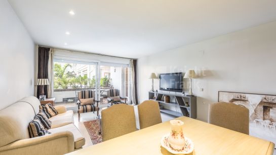 Apartment to rent in Las Cañas Beach, Marbella Golden Mile