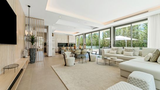 Villa zum Verkauf in La Cerquilla, Nueva Andalucia