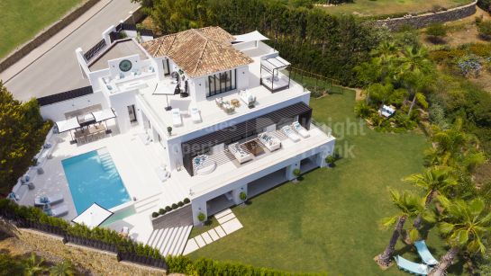 Villa à vendre à Haza del Conde, Nueva Andalucia