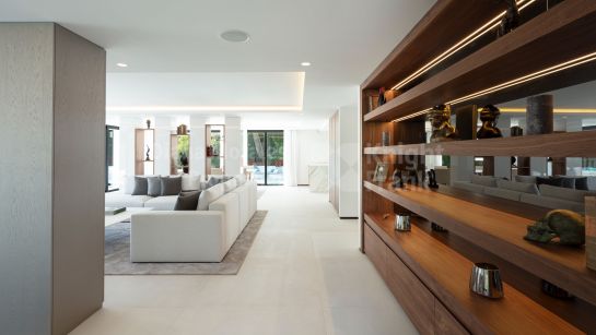 Villa à vendre à Haza del Conde, Nueva Andalucia