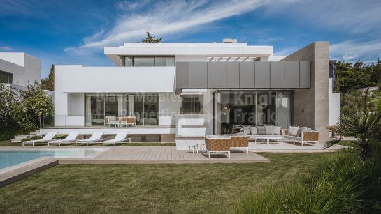 Villa à vendre à El Paraiso, Estepona Est
