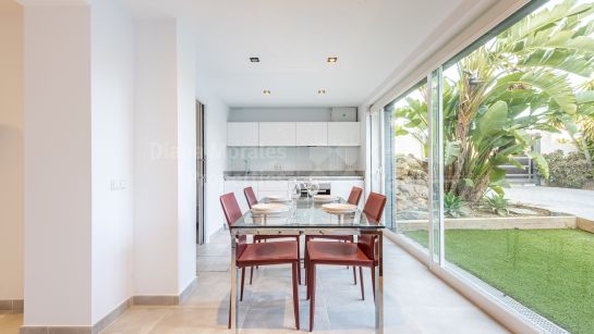 Villa to rent in Hacienda las Chapas, Marbella East