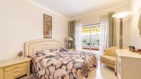 Ground Floor Apartment for sale in Las Terrazas de Las Lomas, Marbella Golden Mile