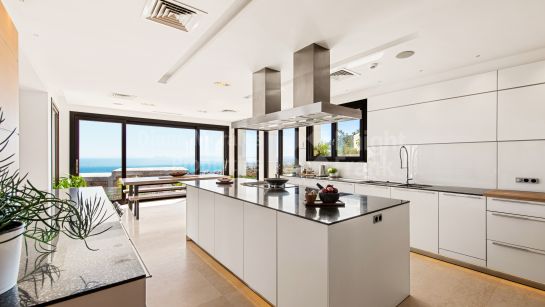Villa en venta en Los Altos de los Monteros, Marbella Este