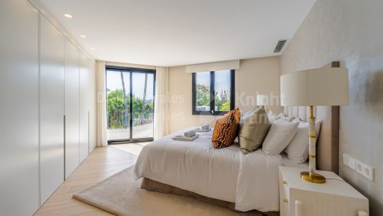 Villa en venta en Paraiso Medio, Estepona Este