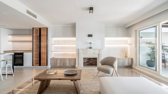 Penthouse for sale in Condado de Sierra Blanca, Marbella Golden Mile