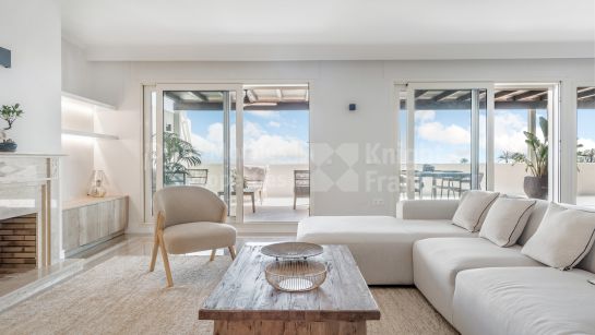 Penthouse for sale in Condado de Sierra Blanca, Marbella Golden Mile