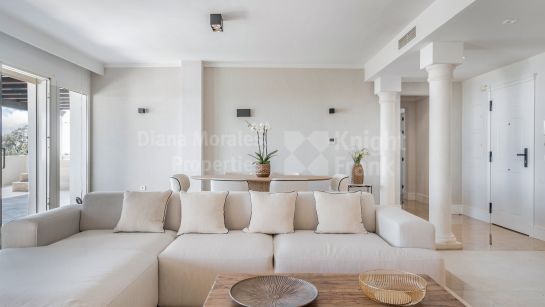 Penthouse for sale in Condado de Sierra Blanca, Marbella Golden Mile
