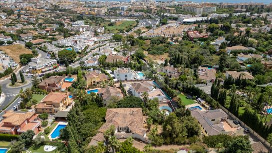 Parcela en venta en Xarblanca, Marbella Ciudad