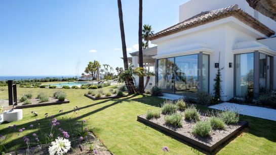 Villa en venta en Monte Halcones, Benahavis
