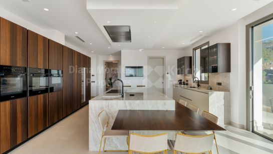 Villa for sale in La Zagaleta, Benahavis