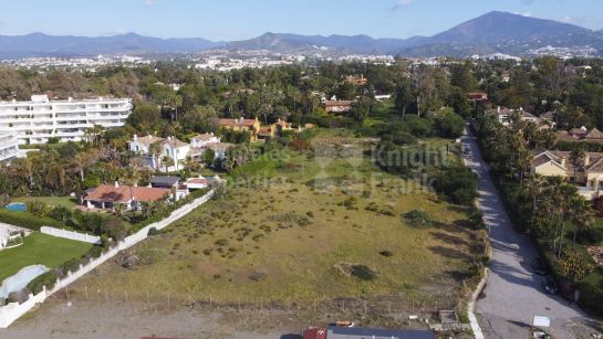 Parcela en venta en Guadalmina Baja, San Pedro de Alcantara