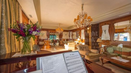 Villa en venta en Los Picos, Marbella Milla de Oro