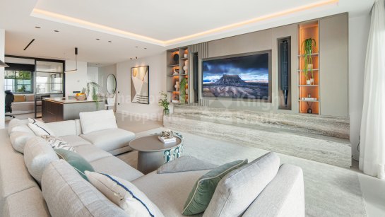 Atico Duplex en venta en Monte Halcones, Benahavis