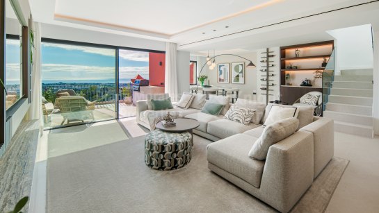 Atico Duplex en venta en Monte Halcones, Benahavis
