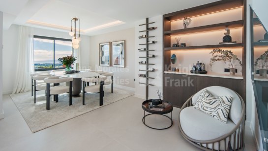 Atico Duplex en venta en Monte Halcones, Benahavis