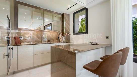 Duplex Planta Baja en venta en Epic Marbella, Marbella Milla de Oro