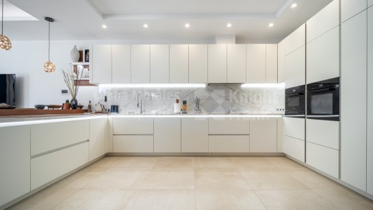Вилла на продажу в Casasola, Восточная Эстепона
