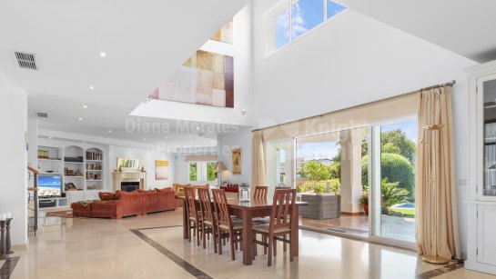 Villa for sale in Paraiso Alto, Benahavis