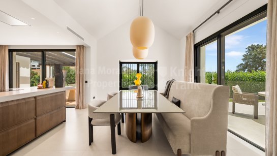 Villa for sale in Cascada de Camojan, Marbella Golden Mile