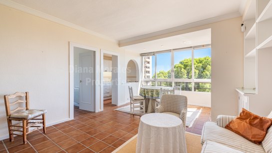 Apartamento en venta en Torres de Aloha, Nueva Andalucia