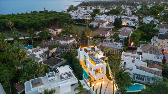 Villa for sale in Casablanca, Marbella Golden Mile