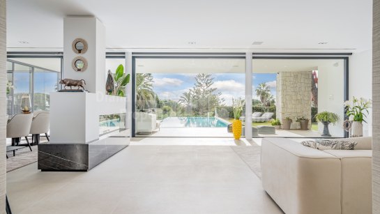 Villa zum Verkauf in Marbesa, Marbella Ost