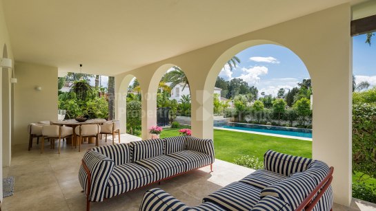 Villa en venta en Linda Vista Baja, San Pedro de Alcantara