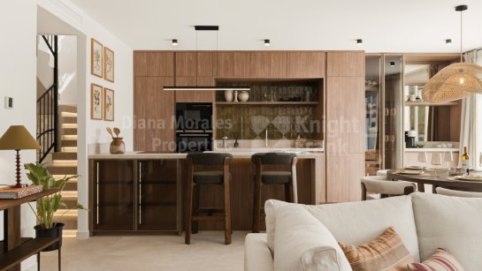 Atico Duplex en venta en Lomas del Marqués, Benahavis
