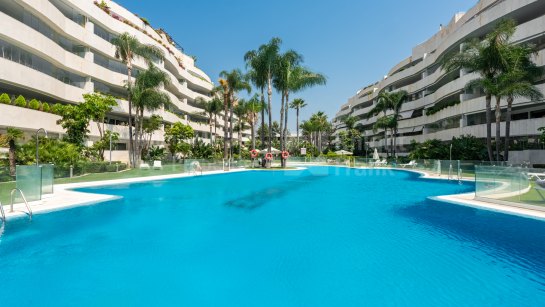 Ground Floor Apartment for sale in El Embrujo Banús, Puerto Banus