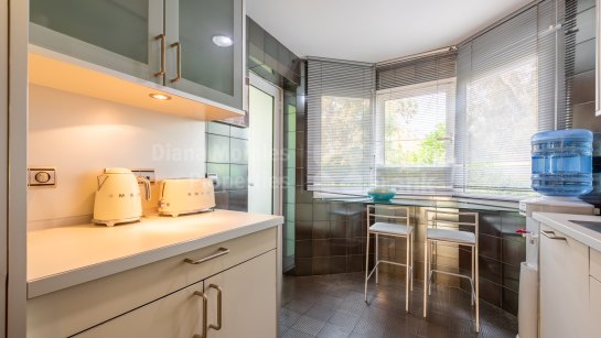 Ground Floor Apartment for sale in El Embrujo Banús, Puerto Banus