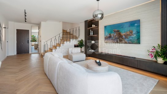 Zweistöckiges Penthouse zum Verkauf in Aloha Hill Club, Nueva Andalucia